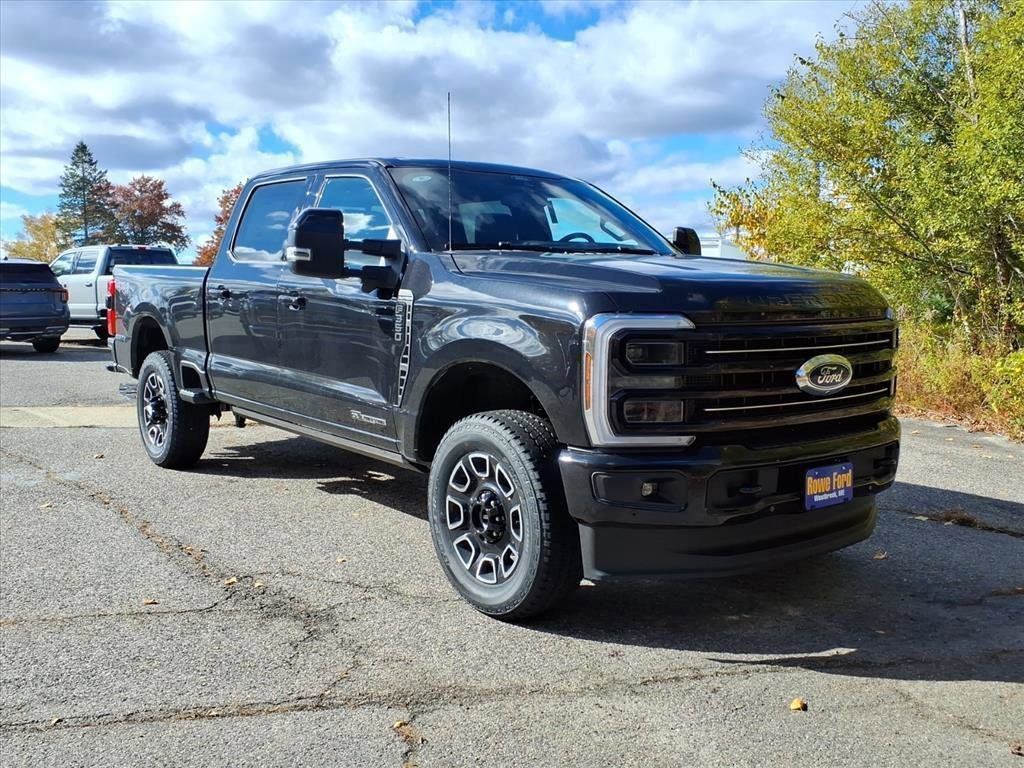 2026 Ford F-350 Super Duty Platinum's photo