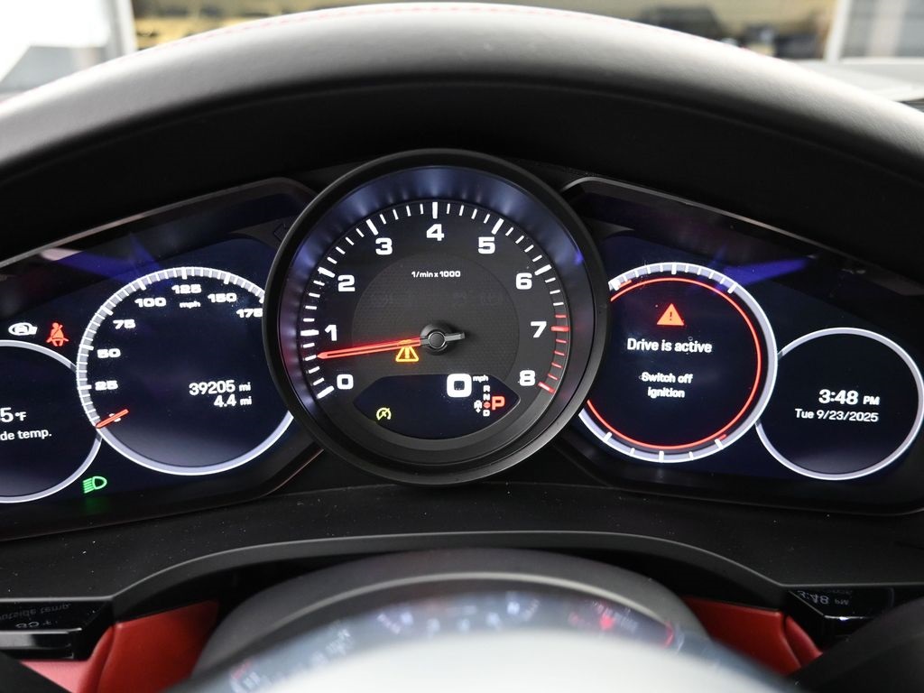 2023 Porsche Cayenne Base photo 25