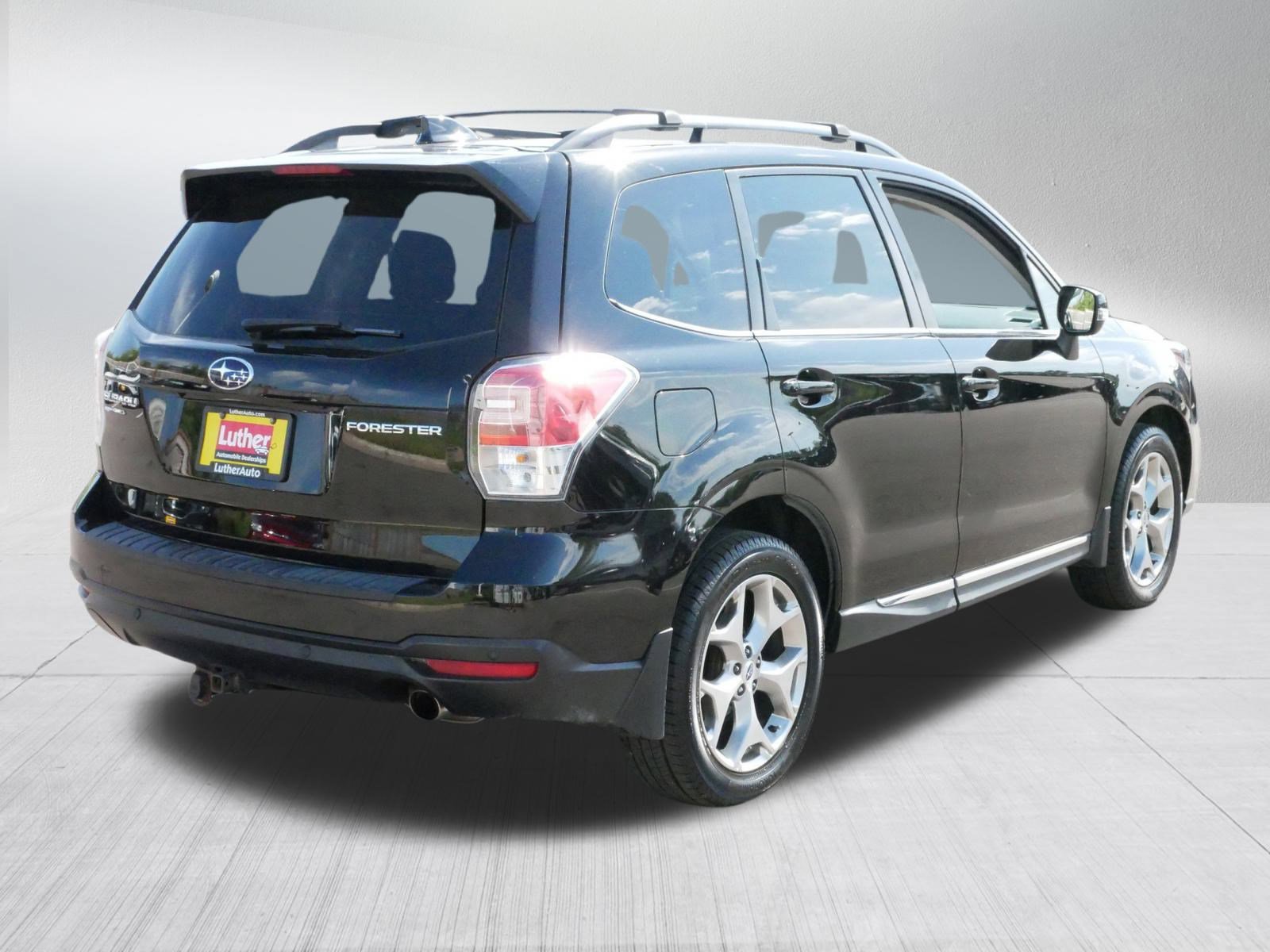 2018 Subaru Forester Touring photo 8