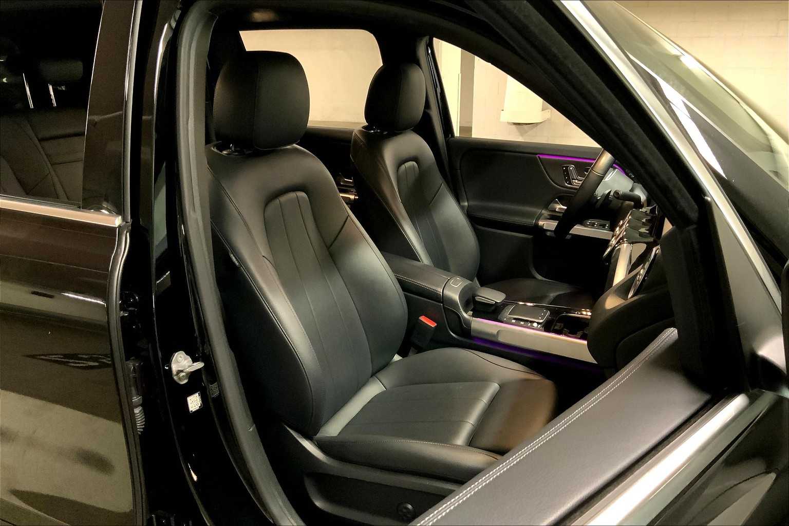 2021 Mercedes Benz GLB 250 4MATIC photo 8