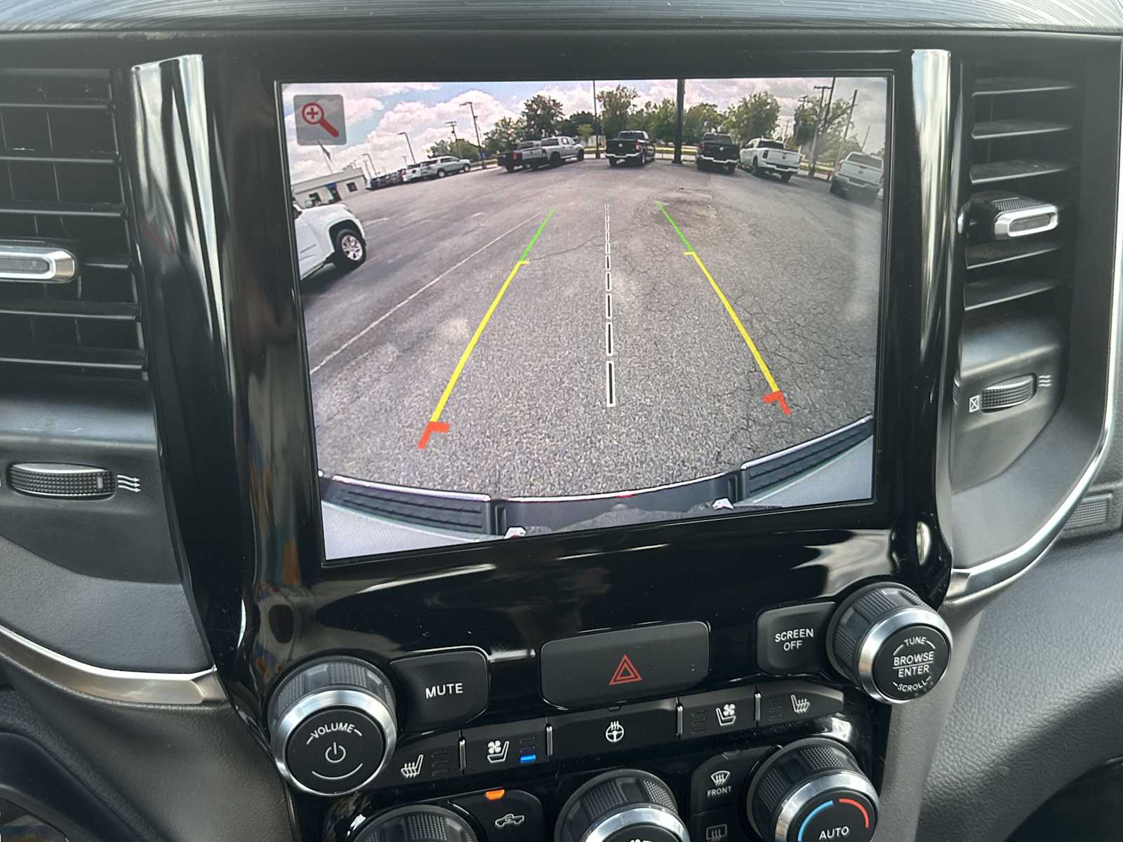 2024 Ram 1500 Laramie photo 23