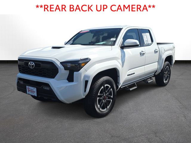 2025 Toyota Tacoma TRD Sport photo 2