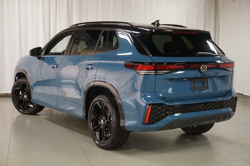 2025 Volkswagen Tiguan SE R-Line Black photo 6