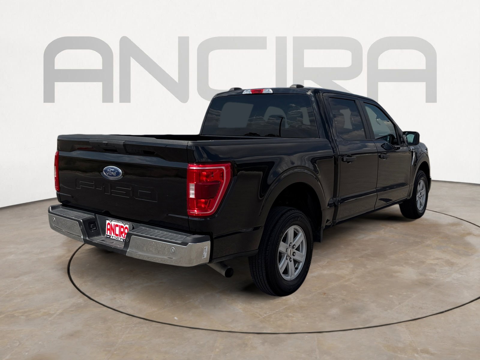 2023 Ford F-150 XLT photo 9
