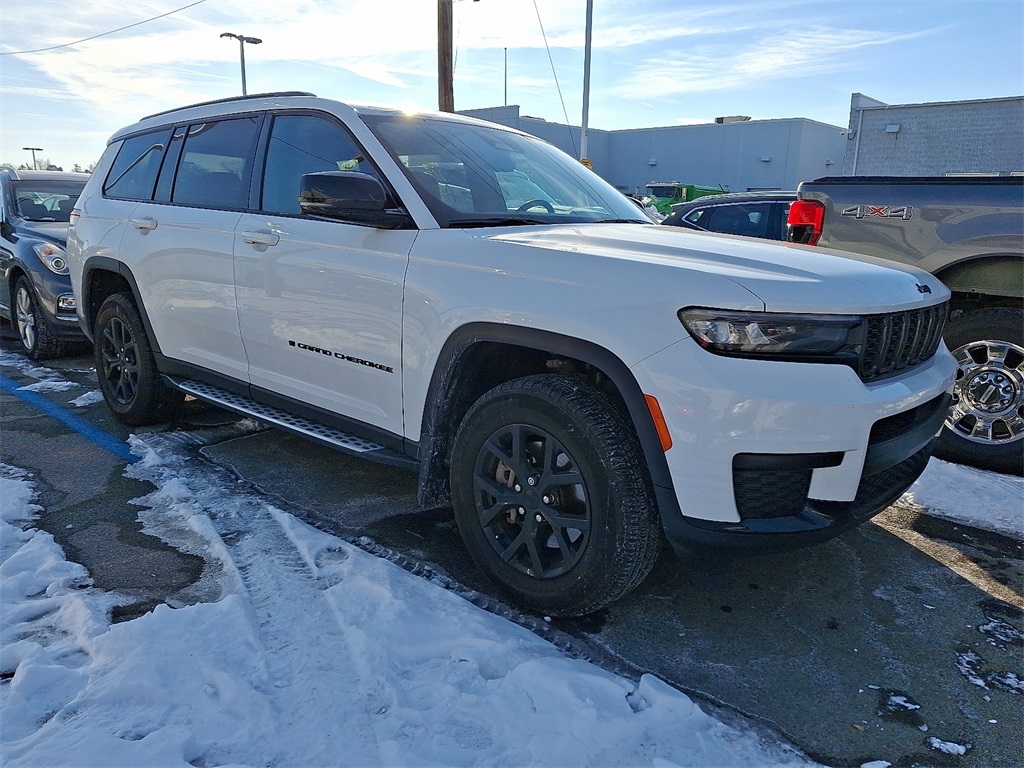 2024 Jeep Grand Cherokee L Altitude's photo
