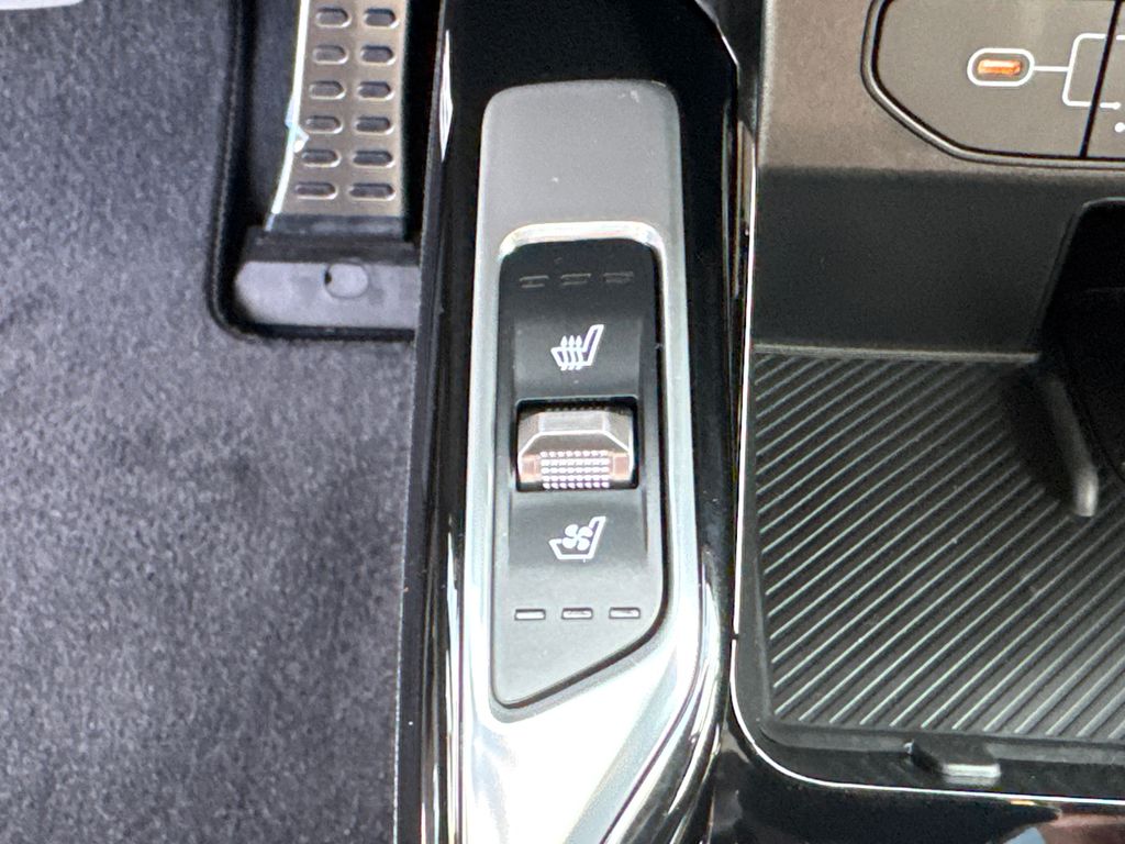 2026 Kia Sorento EX photo 29