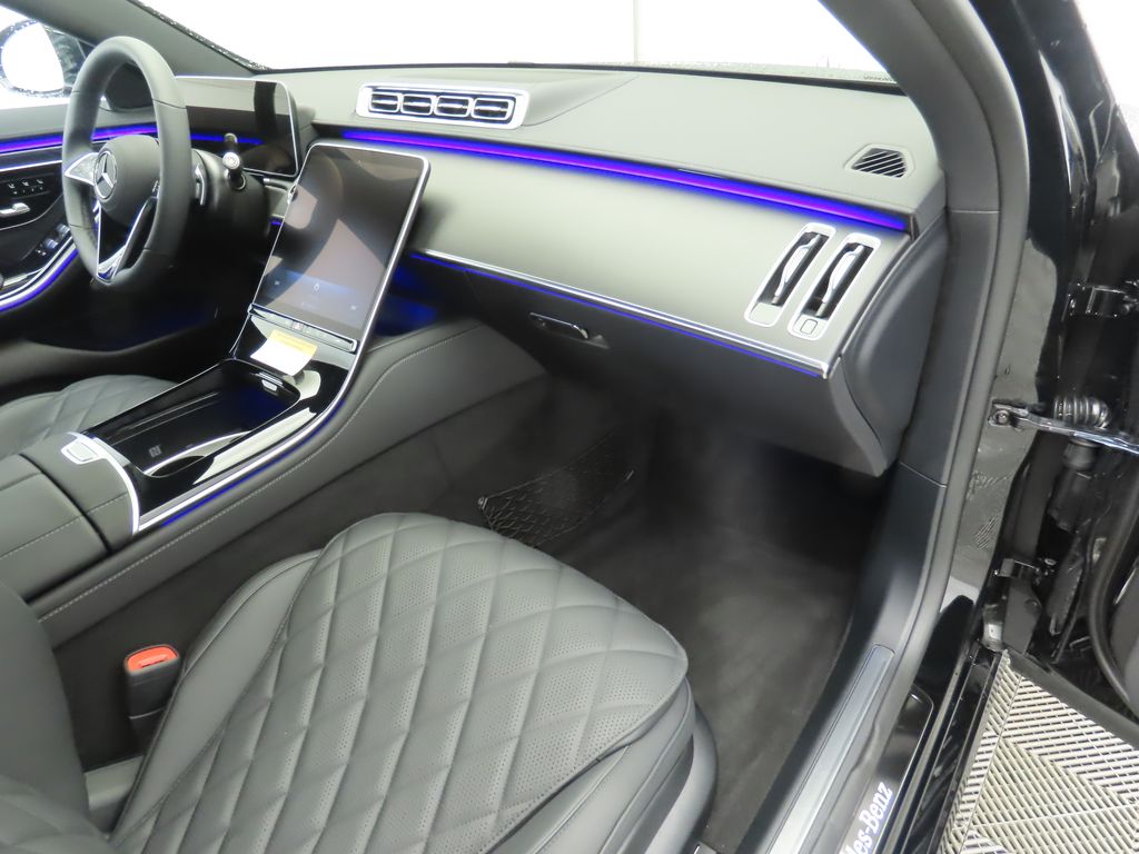 2025 Mercedes Benz S 580 4MATIC photo 18