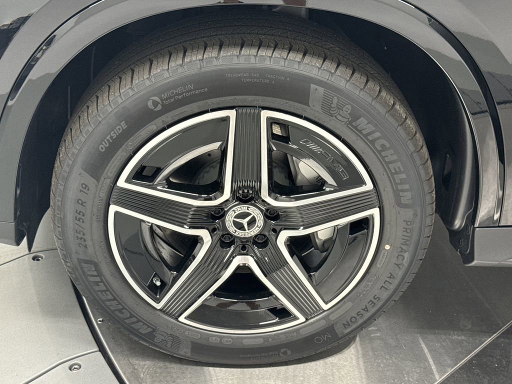 2026 Mercedes Benz GLC 300 photo 12