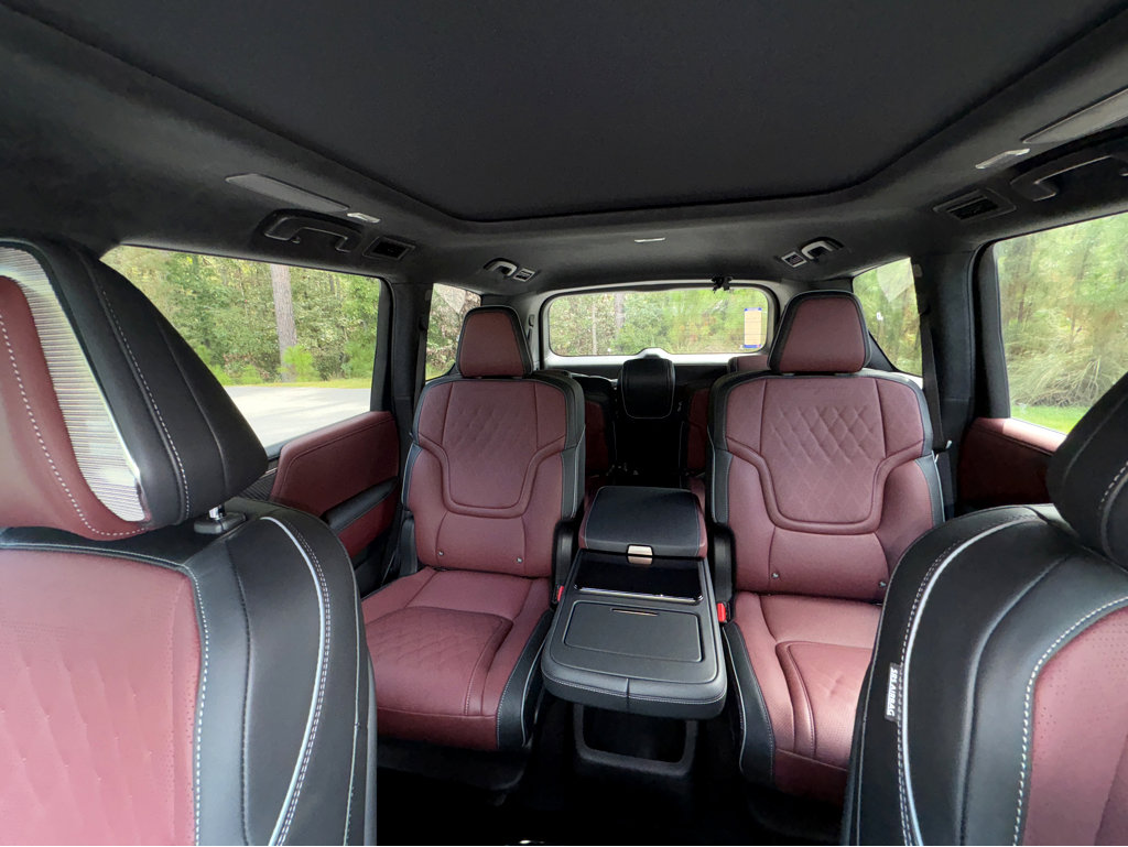 2026 Infiniti QX80 photo 35