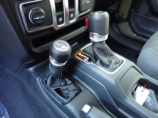 2025 Jeep Wrangler Sport S photo 16