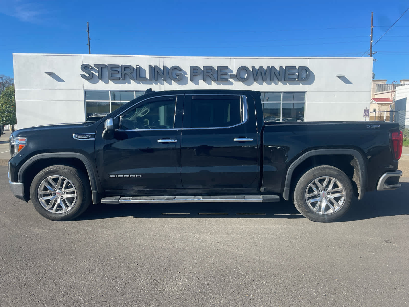2020 GMC Sierra 1500 SLT's photo