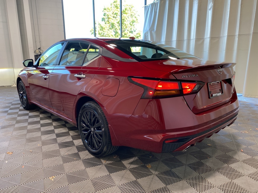 2025 Nissan Altima 2.5 SV photo 5