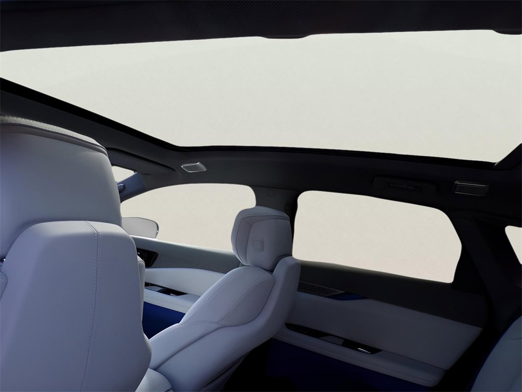 2025 Cadillac Optiq Luxury photo 10