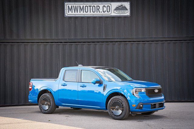 2025 Ford Maverick Lobo's photo