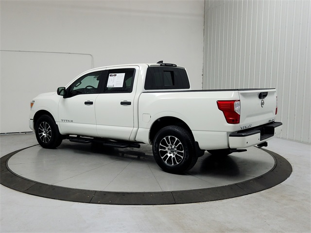 2024 Nissan Titan SV photo 4