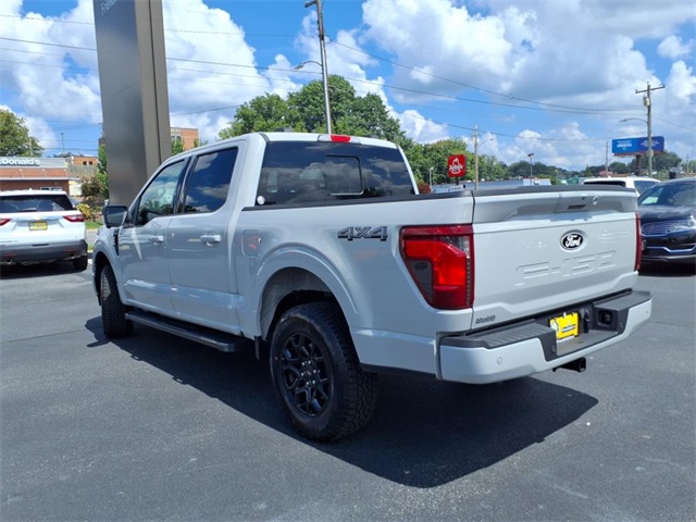 2024 Ford F-150 XLT photo 4