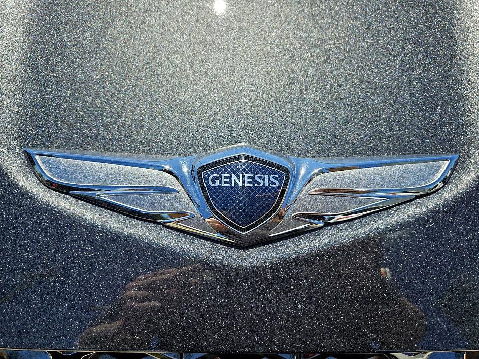 2023 Genesis GV70 2.5T photo 18