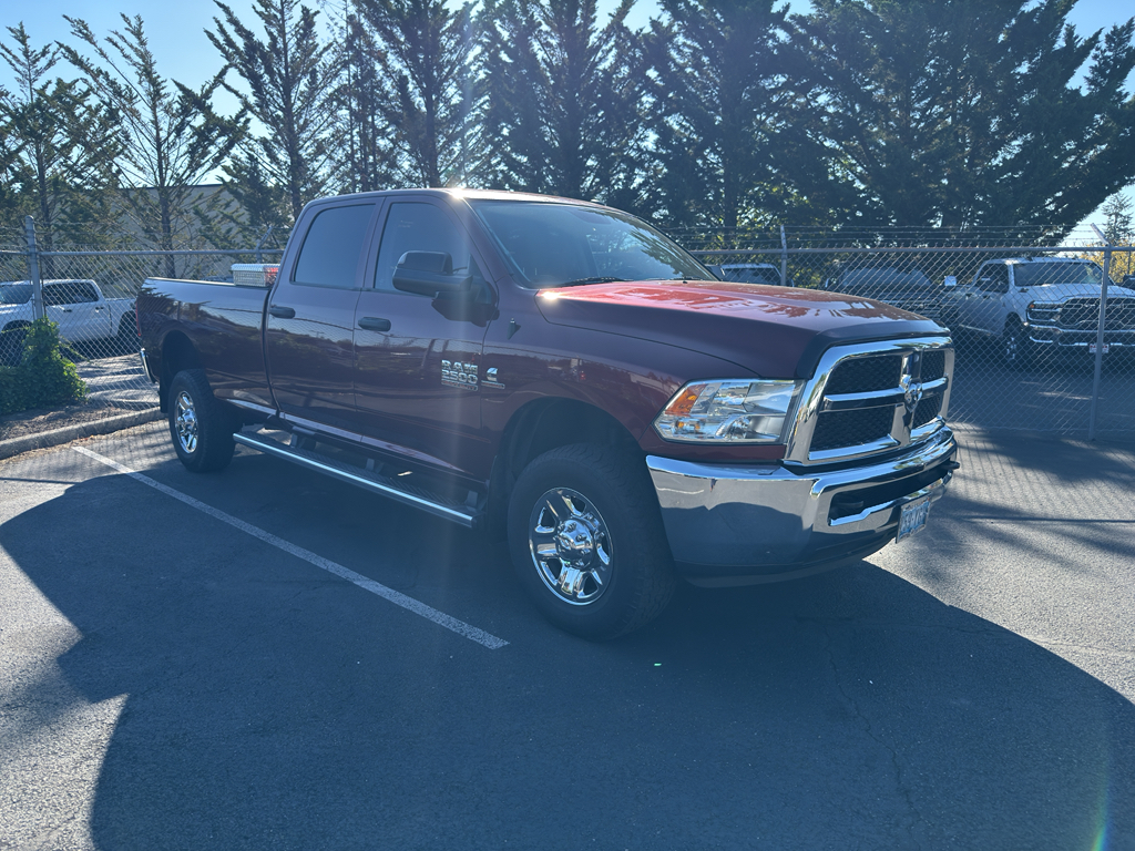 2017 Ram 2500 Tradesman photo 3