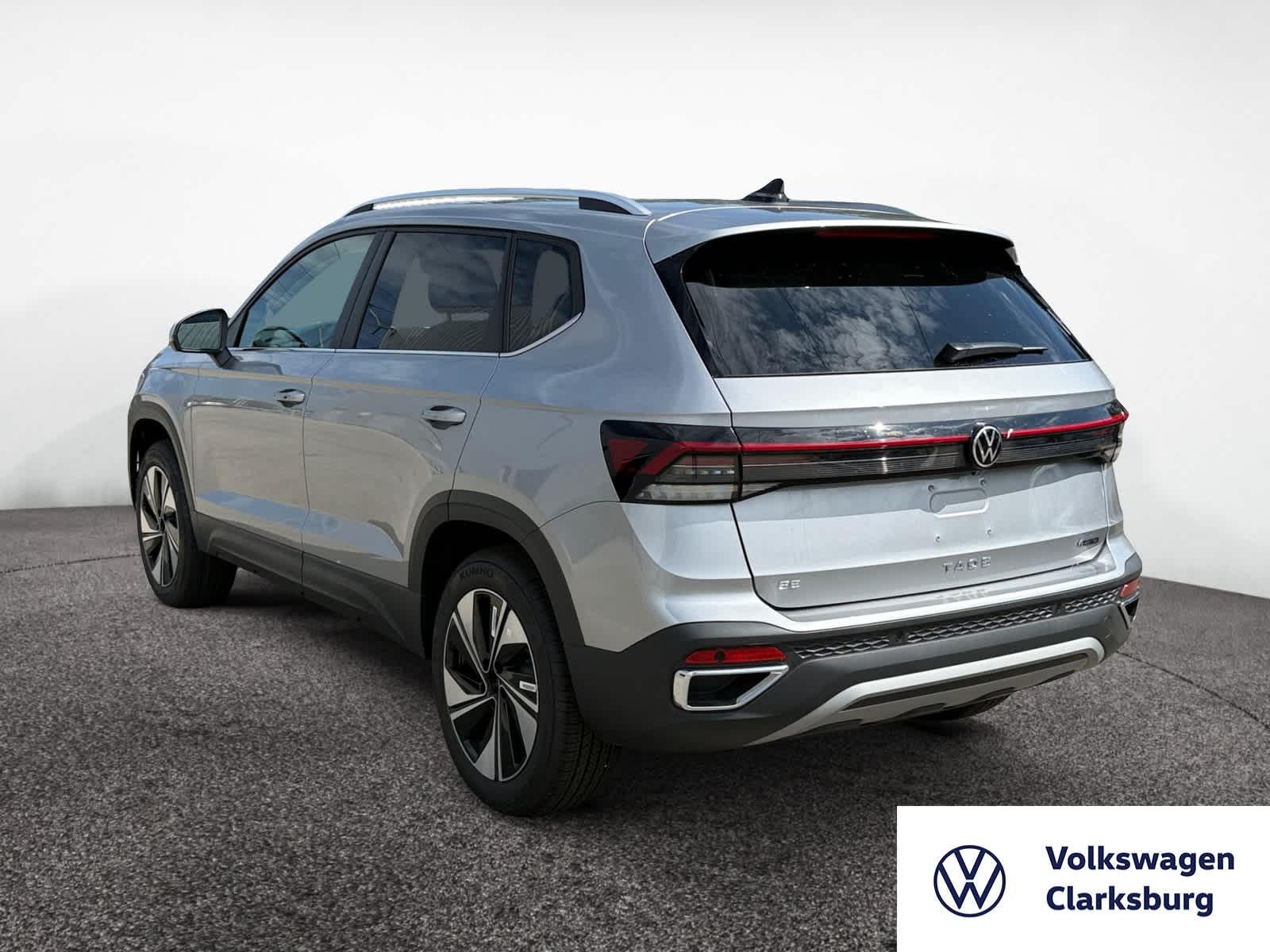 2025 Volkswagen Taos SE photo 3
