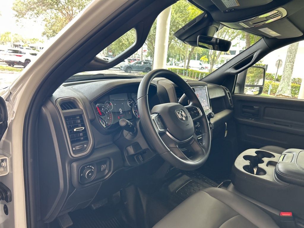 2026 Ram 4500 Tradesman photo 5