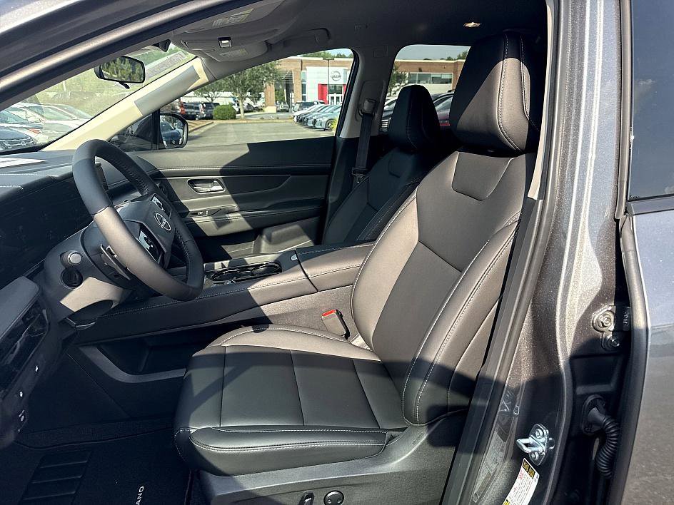 2025 Nissan Murano SV photo 8