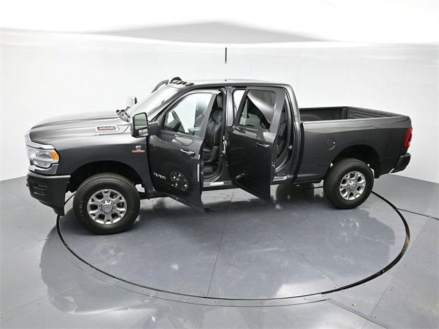 2024 Ram 3500 Laramie photo 35
