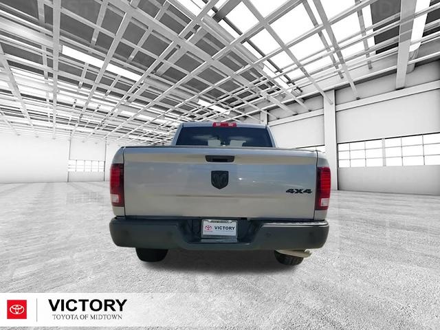 2023 Ram 1500 Classic Warlock photo 3