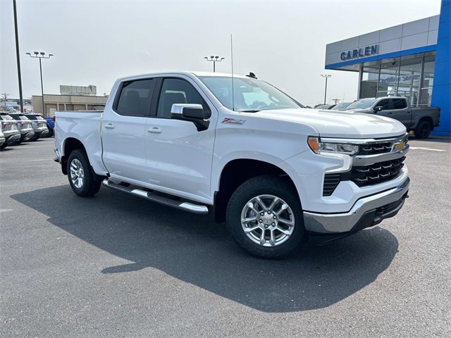 2026 Chevrolet Silverado 1500 LT photo 2