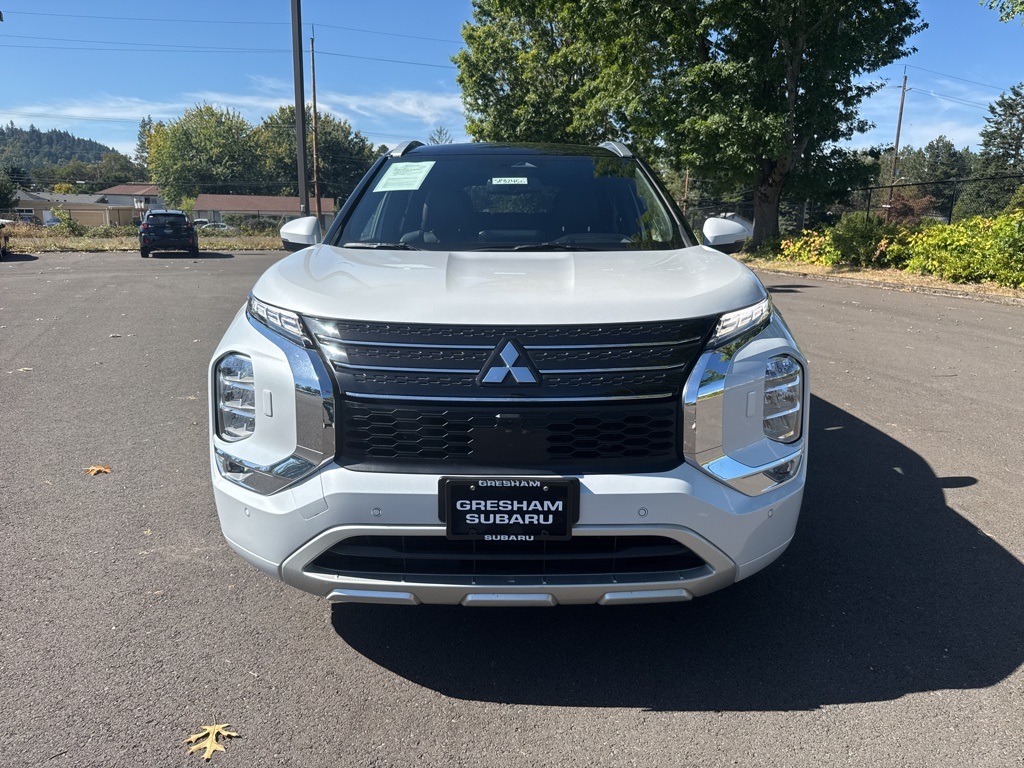 2023 Mitsubishi Outlander PHEV SEL photo 2
