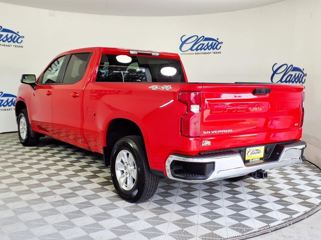 2024 Chevrolet Silverado 1500 LT photo 2