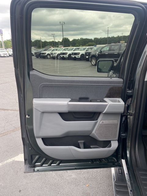 2021 Ford F-150 Lariat photo 32