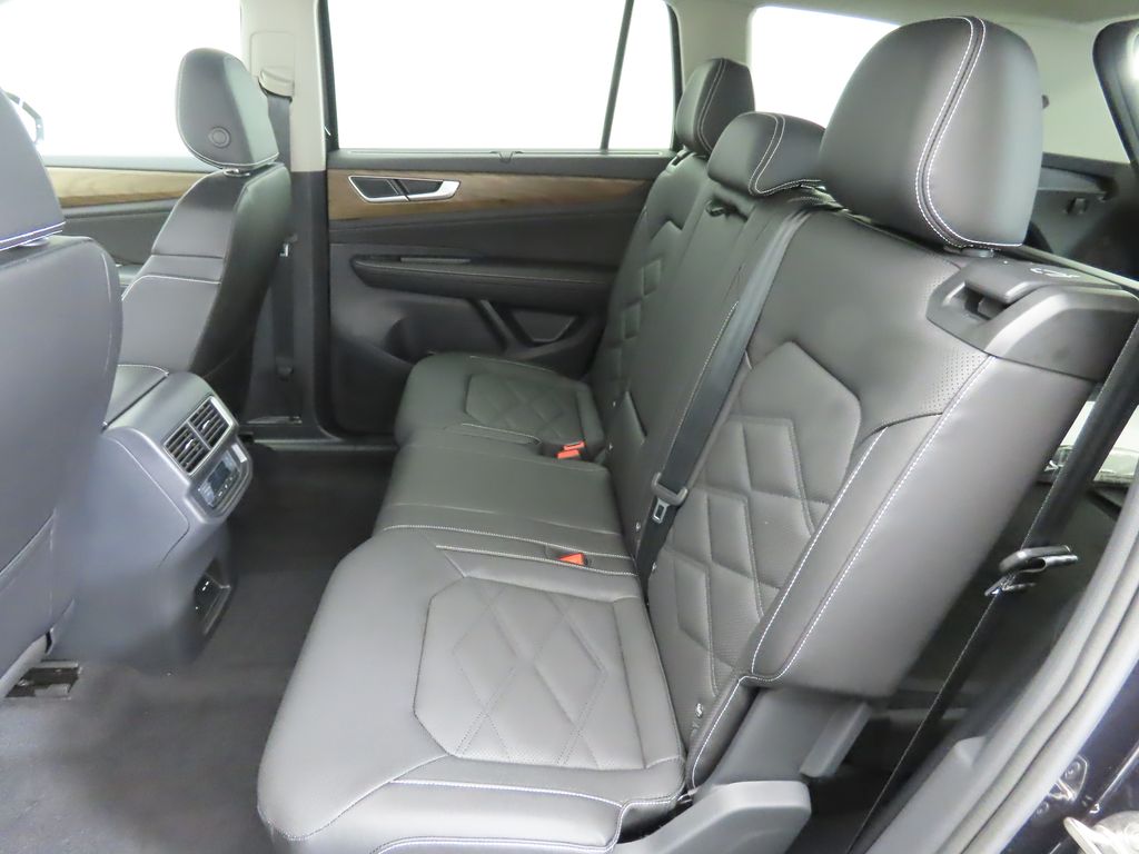 2026 Volkswagen Atlas SE Technology photo 20