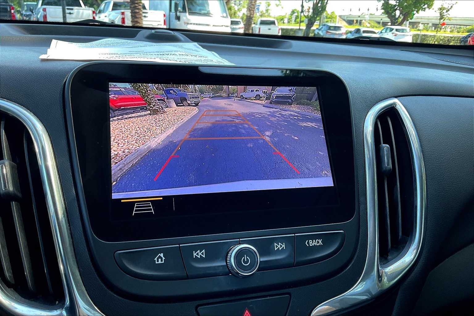 2020 Chevrolet Equinox LT photo 19