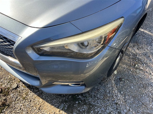 2015 Infiniti Q50 photo 4