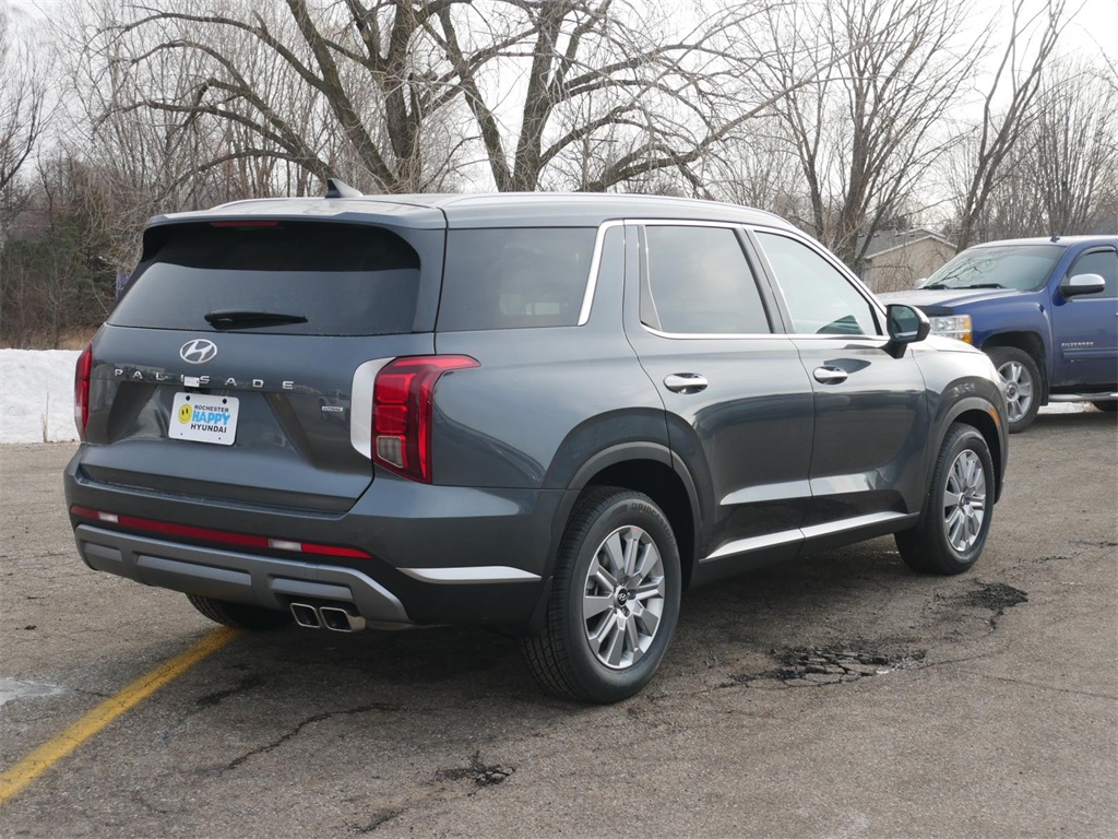 Used 2025 Hyundai Palisade SEL with VIN KM8R2DGE4SU891850 for sale in Rochester, Minnesota
