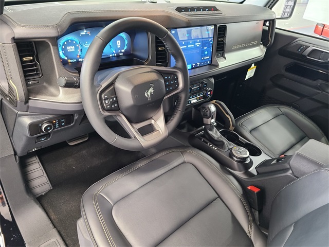 2025 Ford Bronco Badlands photo 12