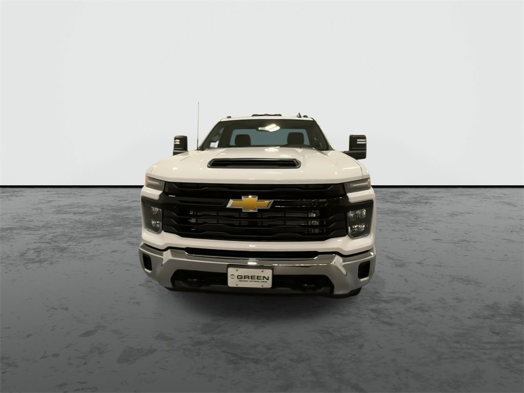 2026 Chevrolet Silverado 3500HD photo 3