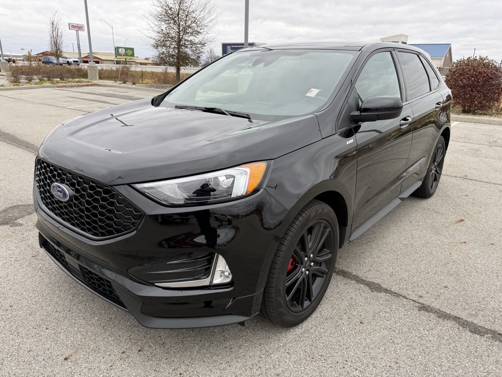2024 Ford Edge ST-Line photo 3