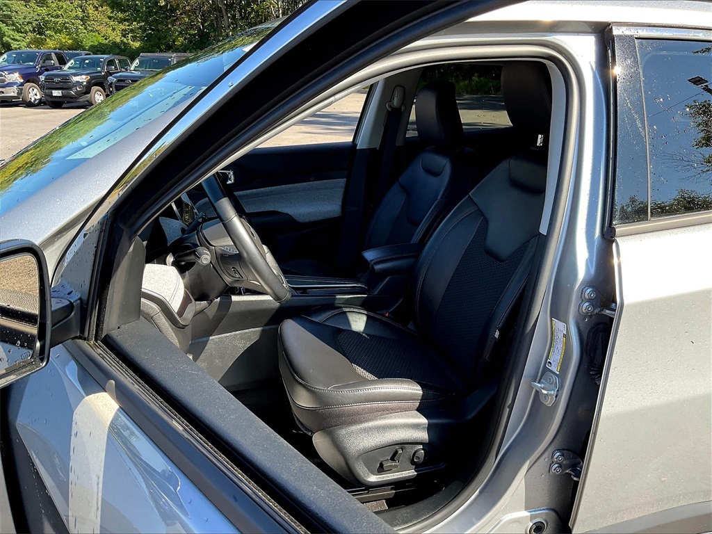 2022 Jeep Compass Latitude photo 10