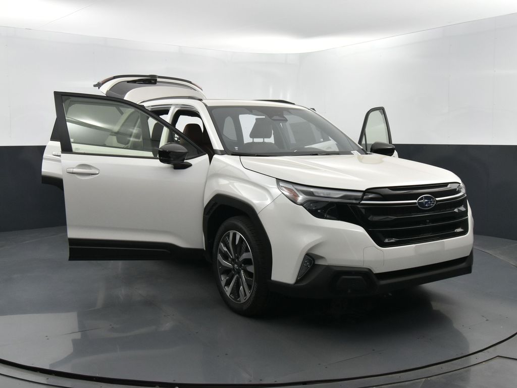 2025 Subaru Forester Touring photo 35
