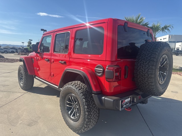 2025 Jeep Wrangler Rubicon photo 3