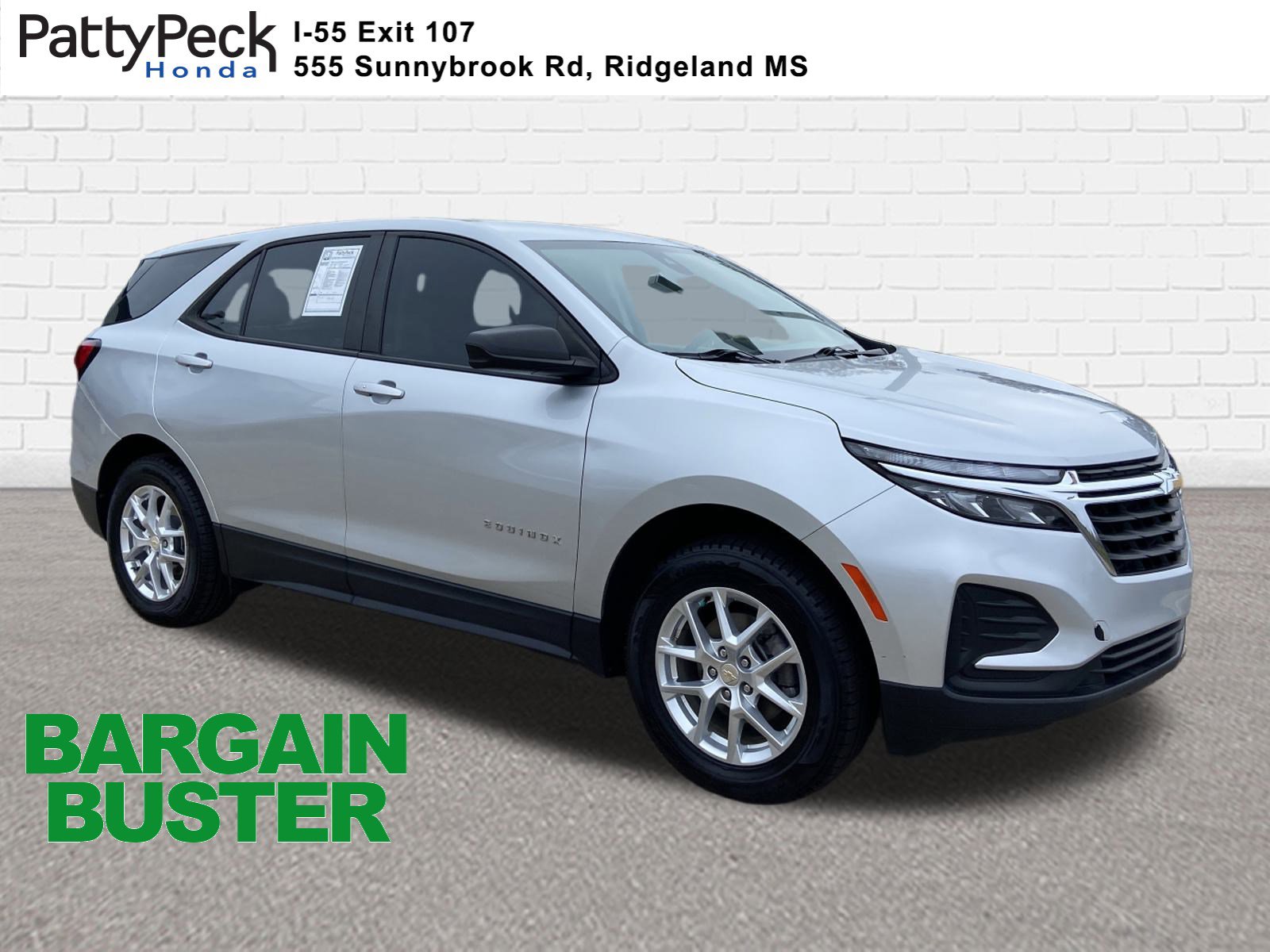 2022 Chevrolet Equinox LS's photo