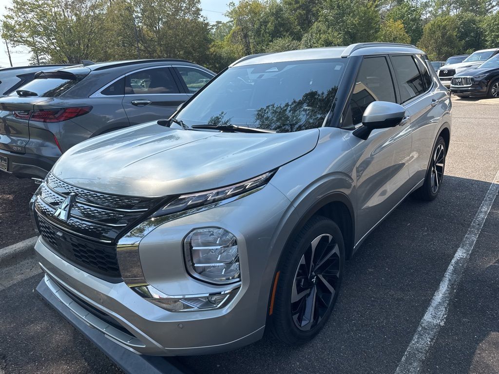 2023 Mitsubishi Outlander SEL photo 7