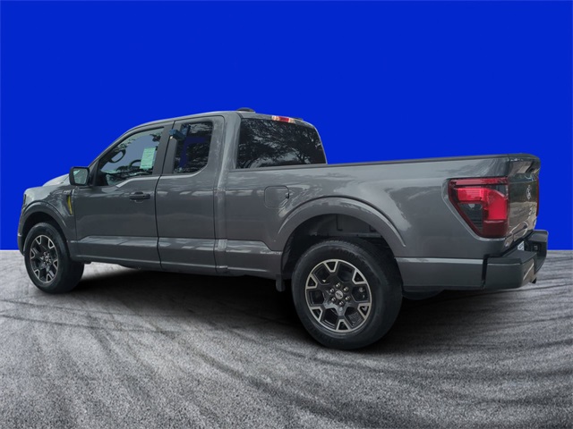 2025 Ford F-150 STX photo 5