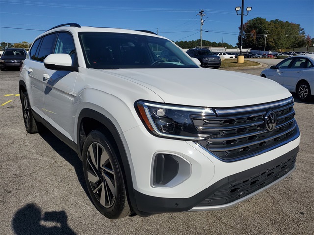 2024 Volkswagen Atlas SE Technology photo 3