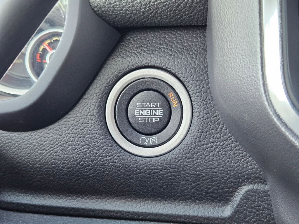 2024 Ram 2500 Laramie photo 16