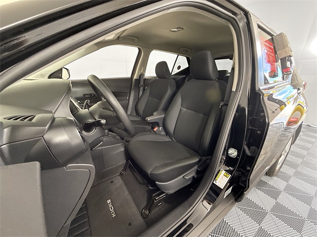 2025 Nissan Kicks Play S photo 4