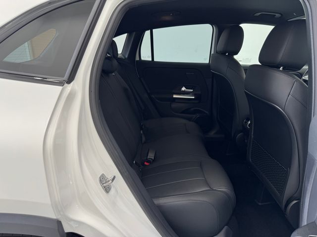 2026 Mercedes Benz GLA 250 photo 19