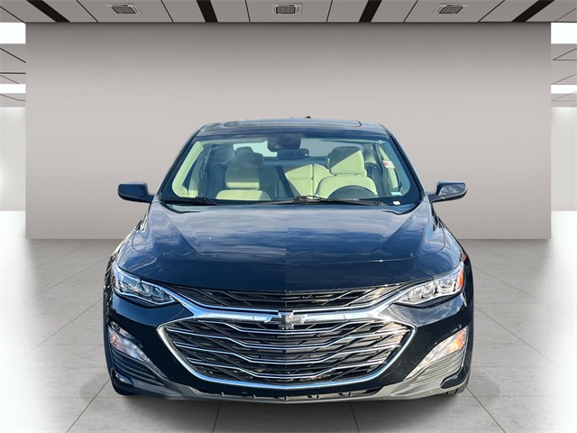 2024 Chevrolet Malibu Premier 2LT photo 9