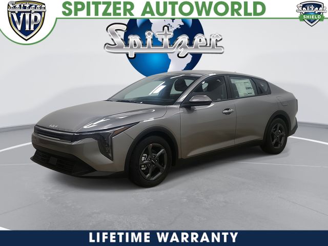 2025 Kia K4 LXS's photo